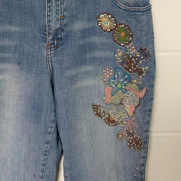 VENEZIA BOHO, COTTAGE CORE EMBROIDERED, BEADED, HIGHWAIST, STRAIGHT LEG, JEANS - Picture 2 of 10
